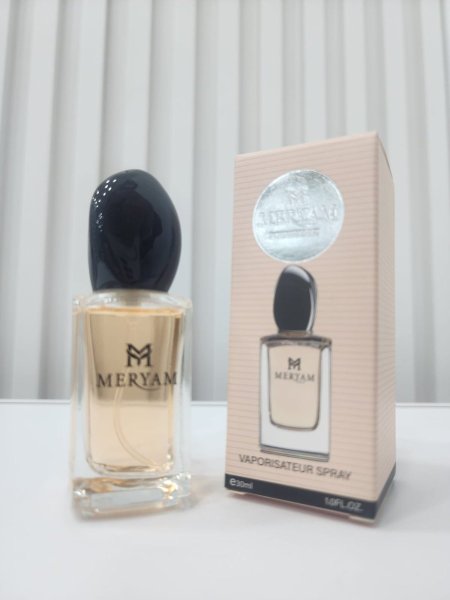 عطر ميريام كوبي Si من جوريو ارماني