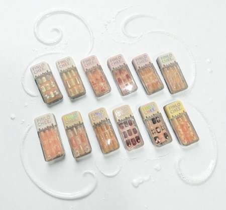 أظافر صناعية